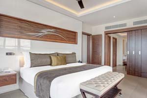 Luxury Presidential Ocean View One Bedroom Suite